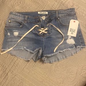 BillaBong denim cut off shorts SZ 26 NWT tie front adorable pair of shorts